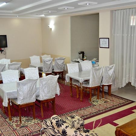 Pamir Hotel Tasken Kültér fotó