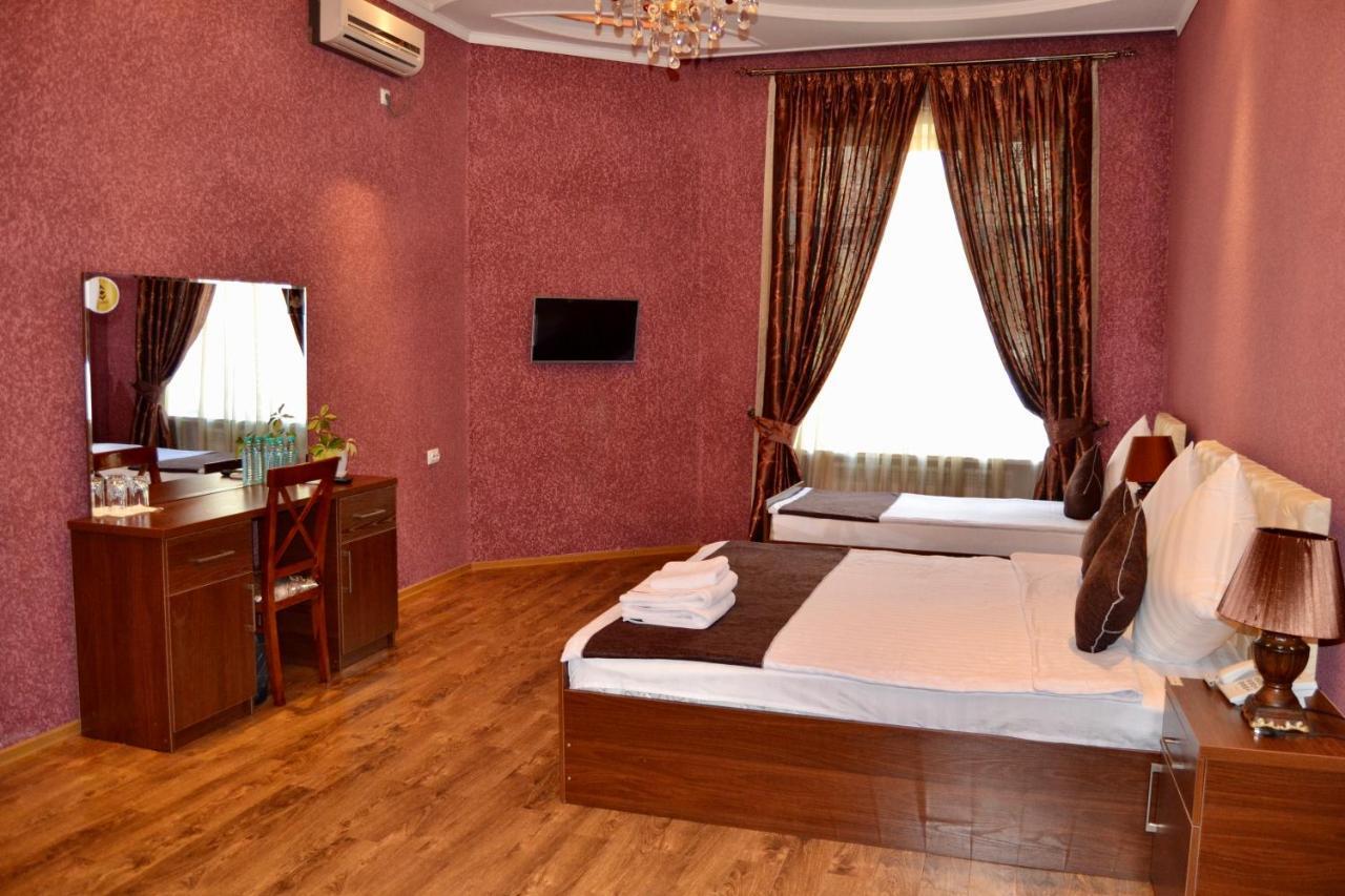 Pamir Hotel Tasken Kültér fotó