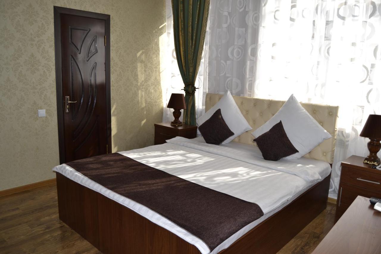 Pamir Hotel Tasken Kültér fotó