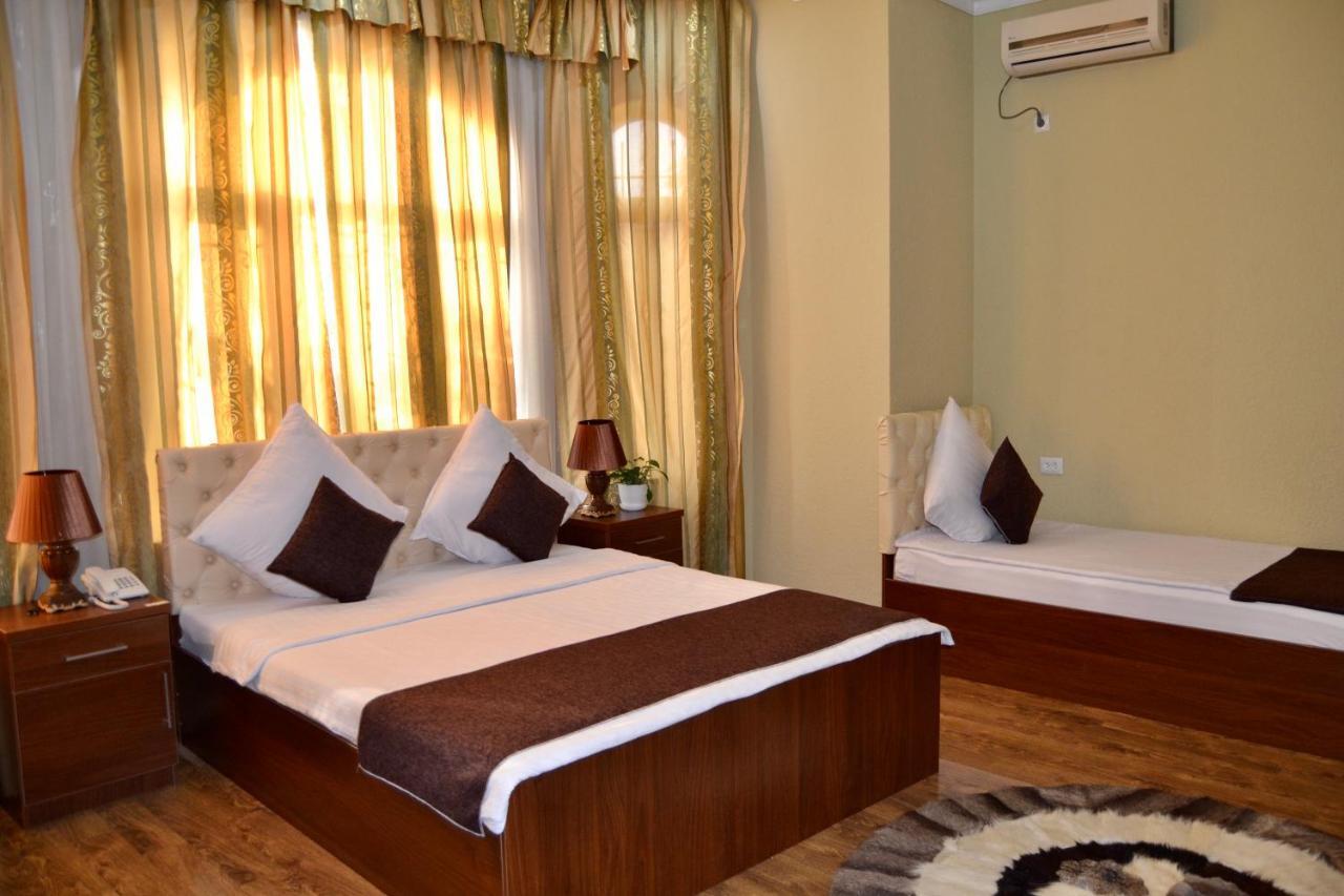 Pamir Hotel Tasken Kültér fotó
