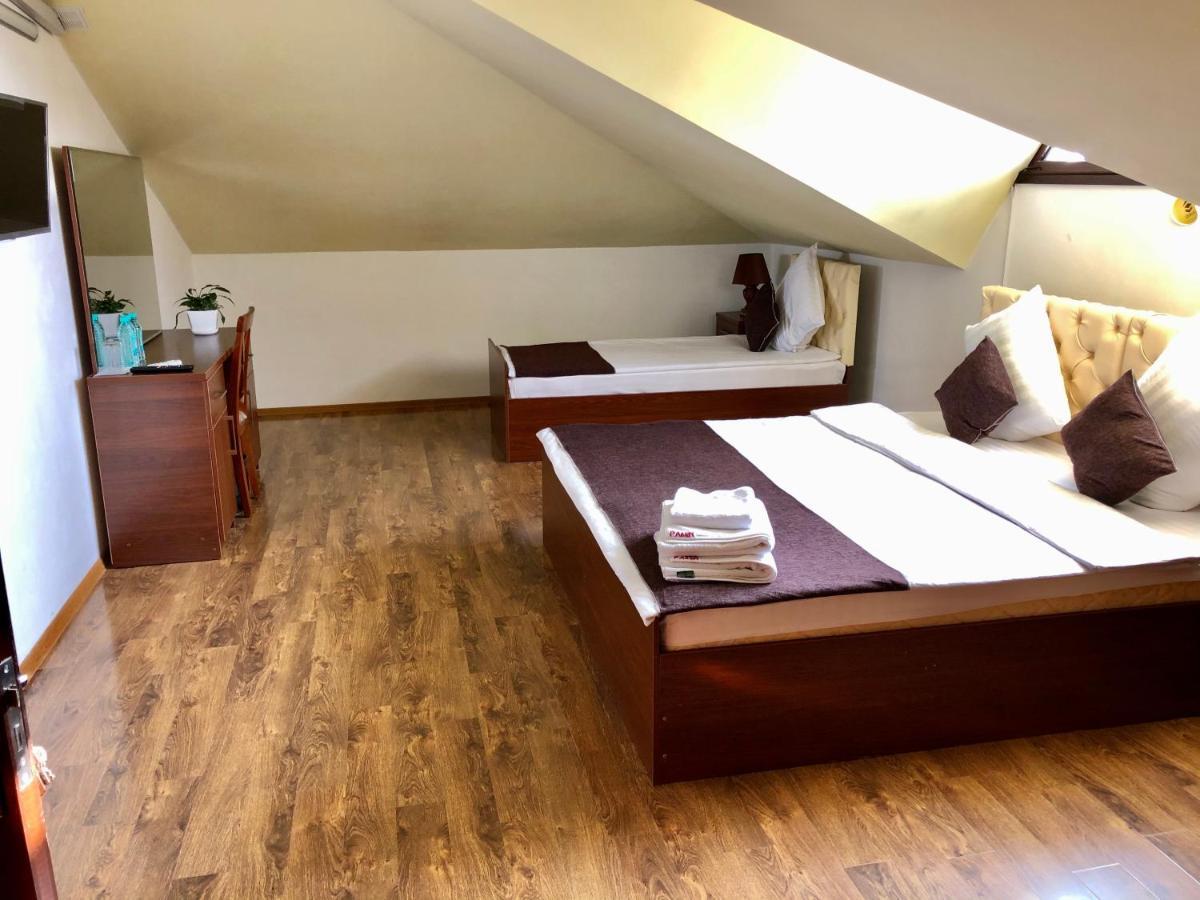 Pamir Hotel Tasken Kültér fotó
