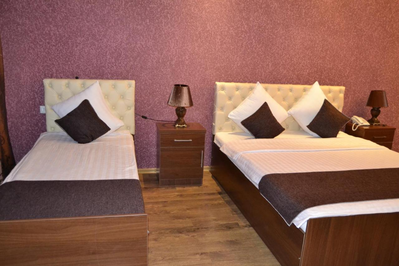 Pamir Hotel Tasken Kültér fotó
